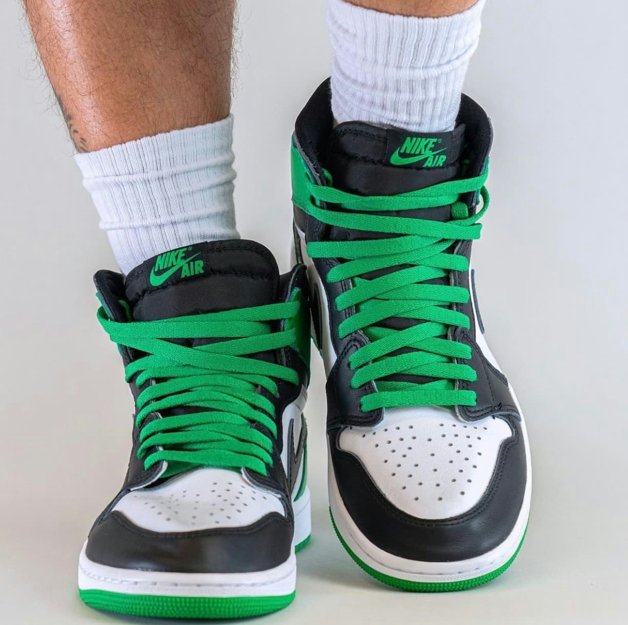 Air Jordan 1 High OG "Lucky Green"