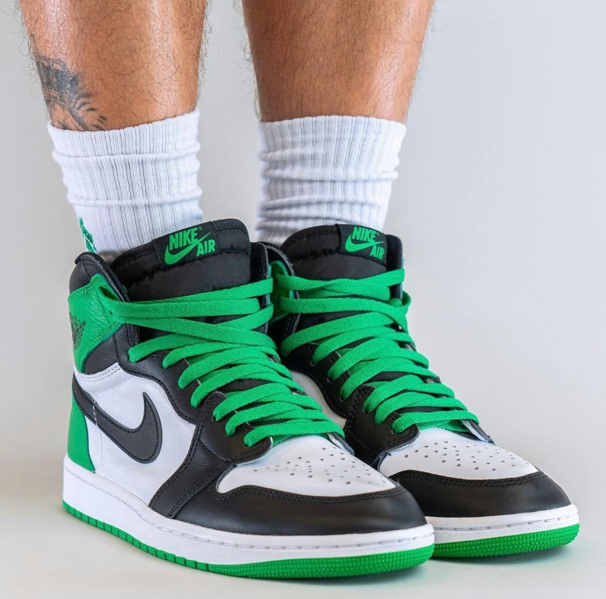 Air Jordan 1 High OG "Lucky Green"