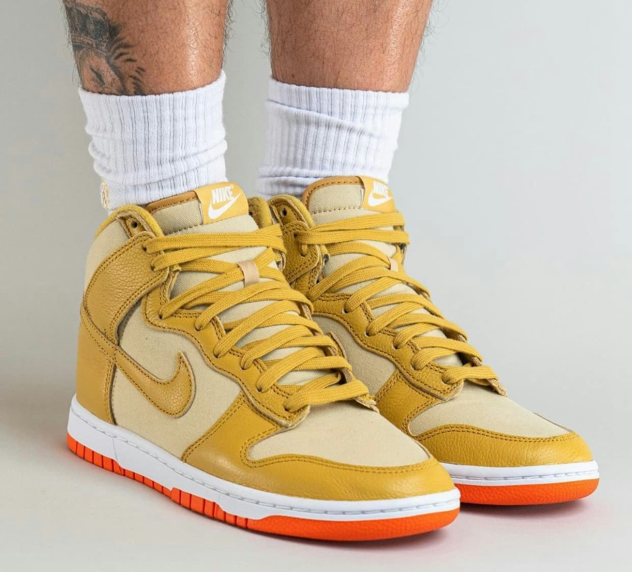 Nike Dunk High "Gold Canvas"