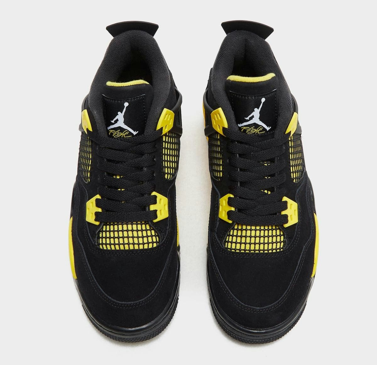 Air Jordan 4 "Thunder"