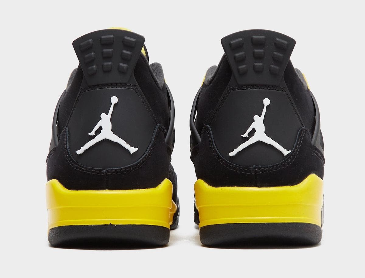 Air Jordan 4 "Thunder"