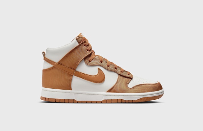 Nike Dunk High "Monarch"