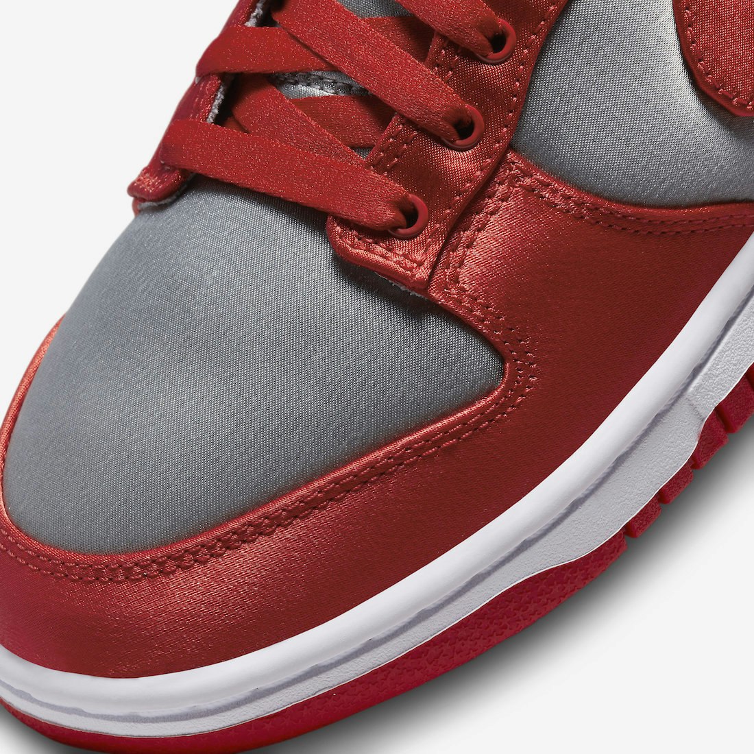 Nike Dunk Low "UNLV Satin"