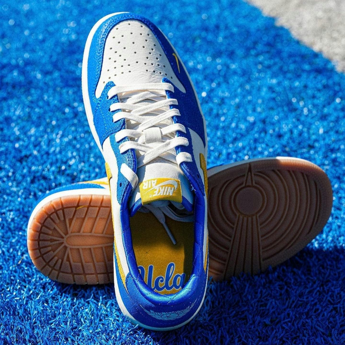 Air Jordan 1 Low OG "UCLA" PE 