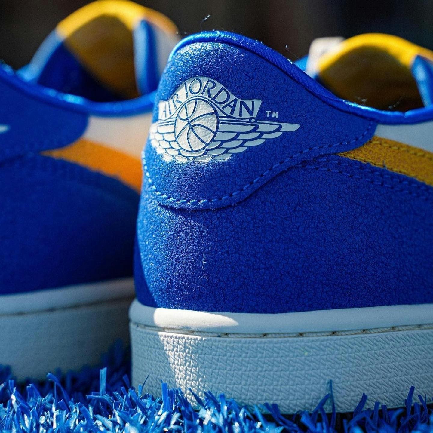 Air Jordan 1 Low OG "UCLA" PE 