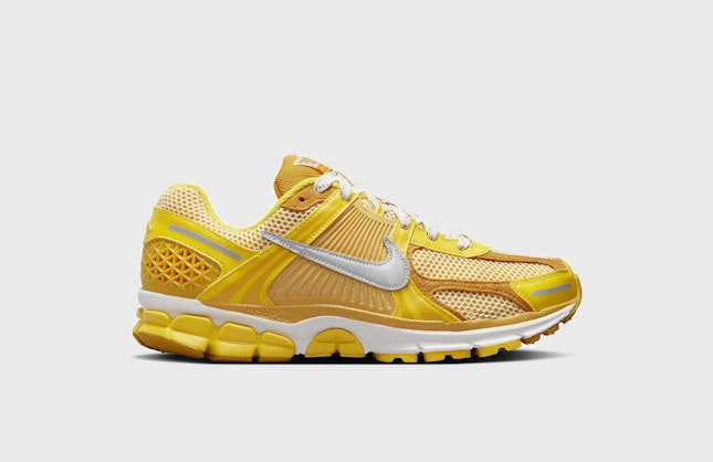 Nike Zoom Vomero 5 "Varsity Maize"