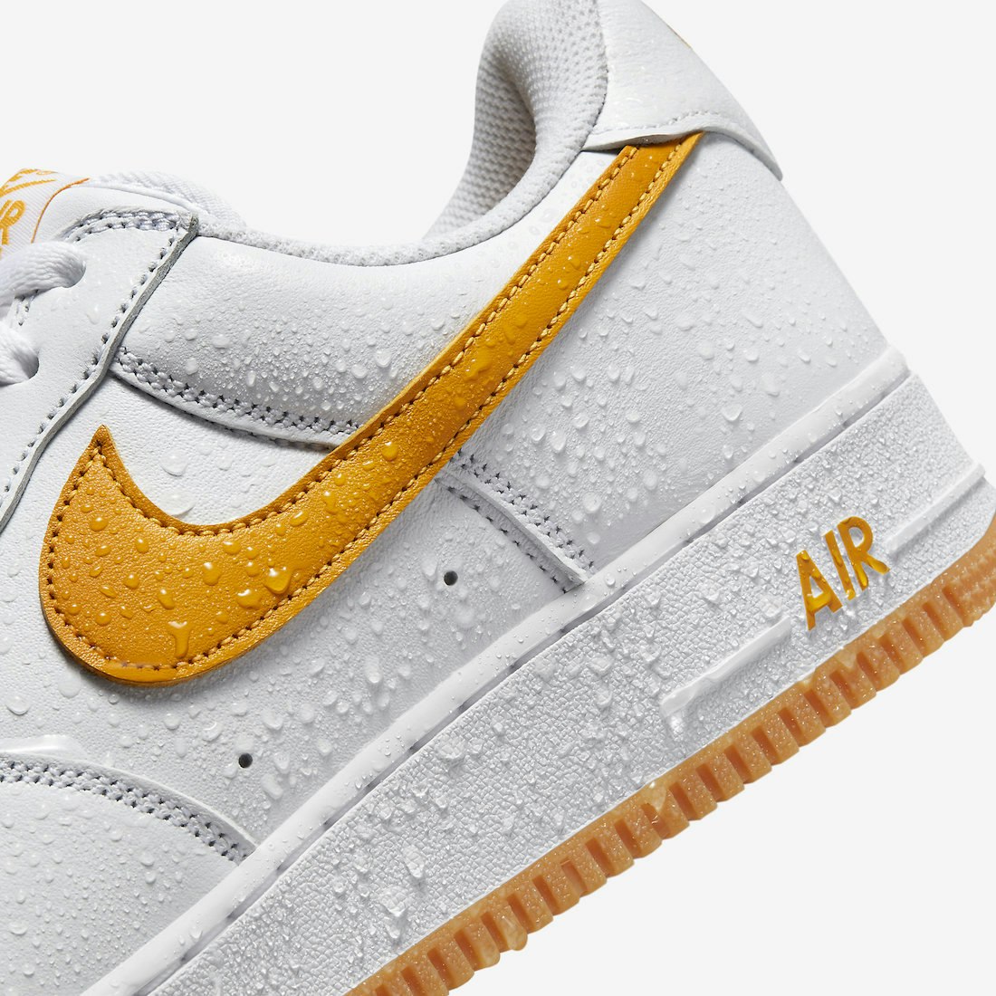 Nike Air Force 1 Low "University Gold"