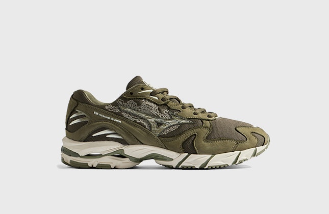 Maharishi x Mizuno Waverider 10 "Fire Phoenix"