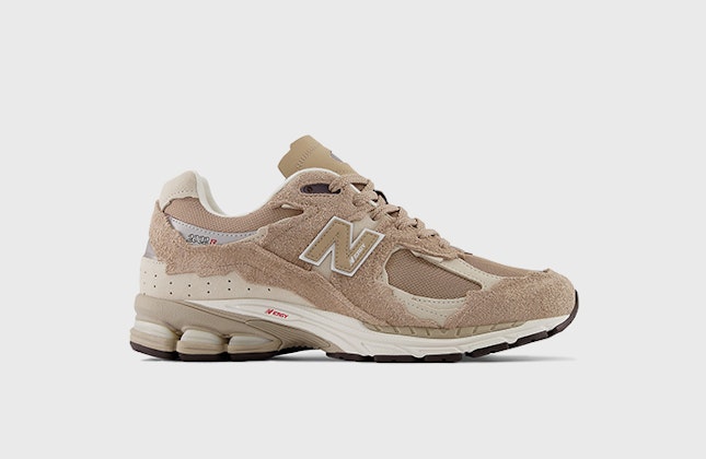 New Balance 2002R "Protection Pack" (Driftwood) New Balance 2002R "Protection Pack" (Driftwood)