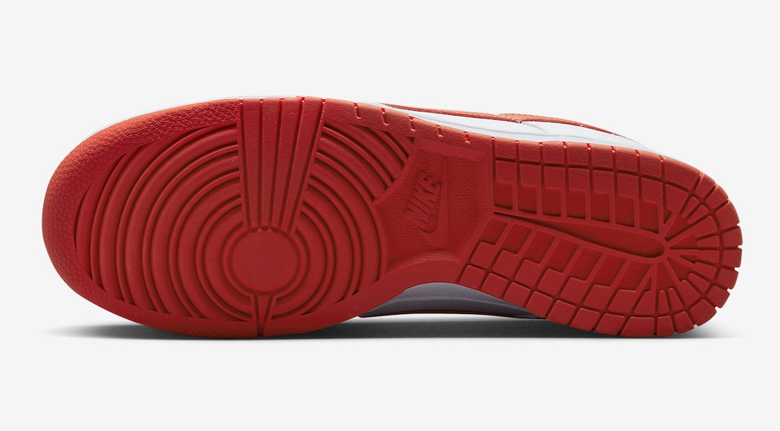 Nike Dunk Low "Picante Red"