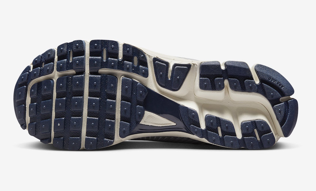 Nike Zoom Vomero 5 "Pure Platinum"