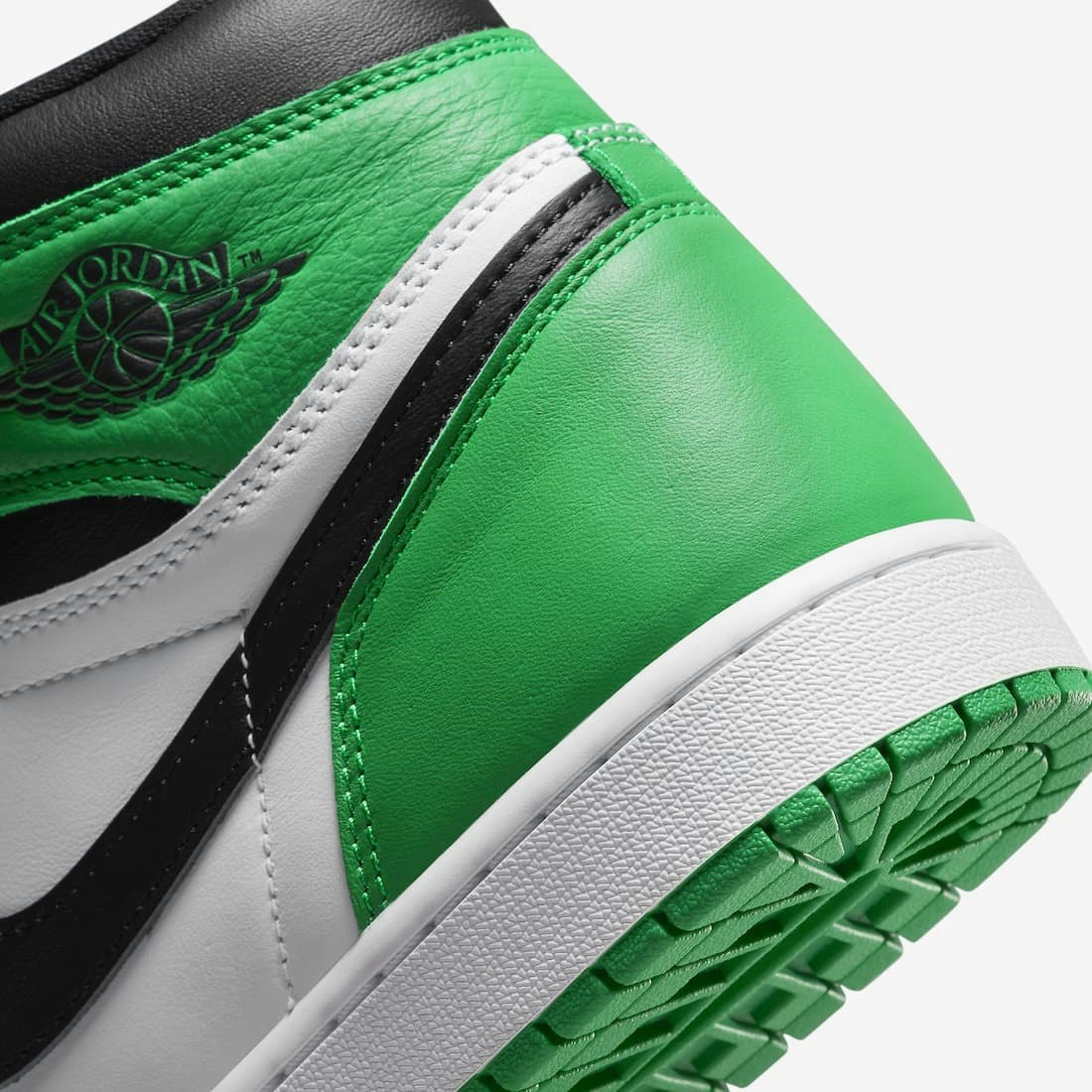 Air Jordan 1 High OG "Lucky Green"