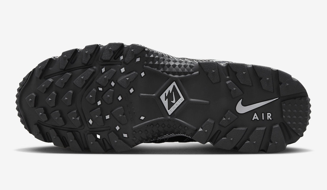 Nike Air Humara "Black Metallic"
