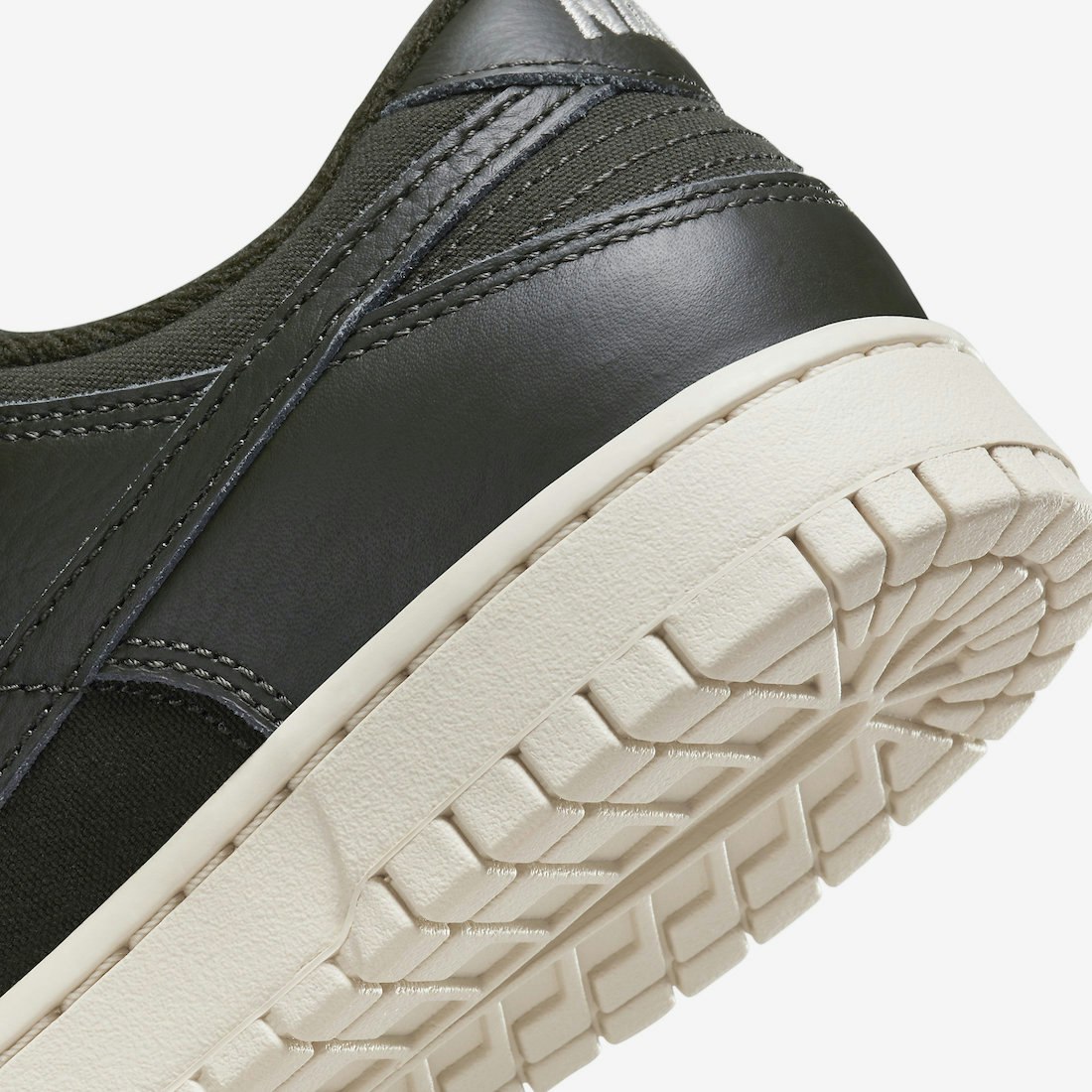 Nike Dunk Low Premium "Sequoia"