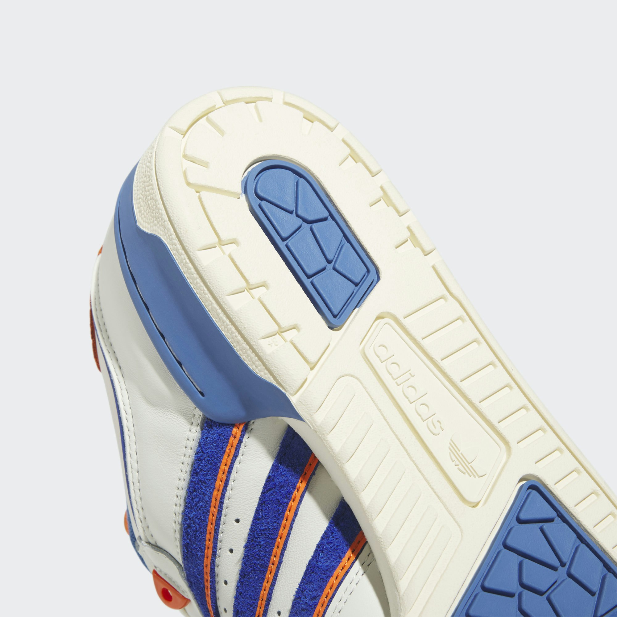 adidas Rivalry 86 Low "New York Knicks" (White Tint)