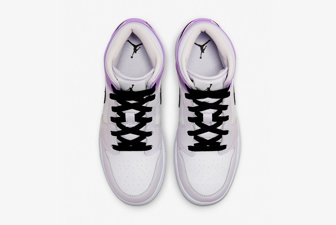 Air Jordan 1 Mid GS "Barely Grape"