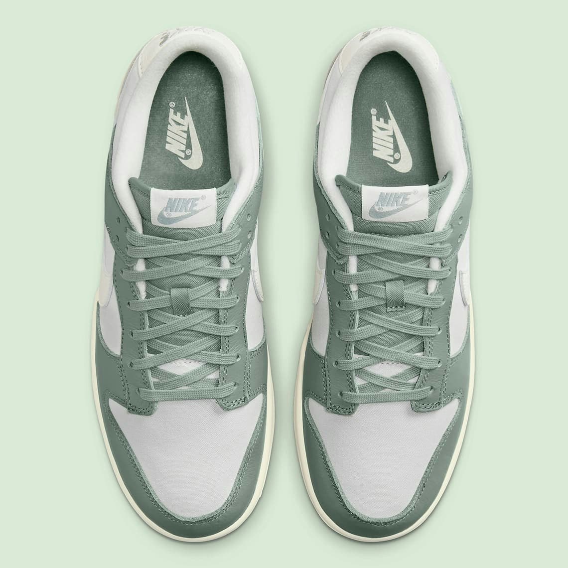 Nike Dunk Low "Mica Green"