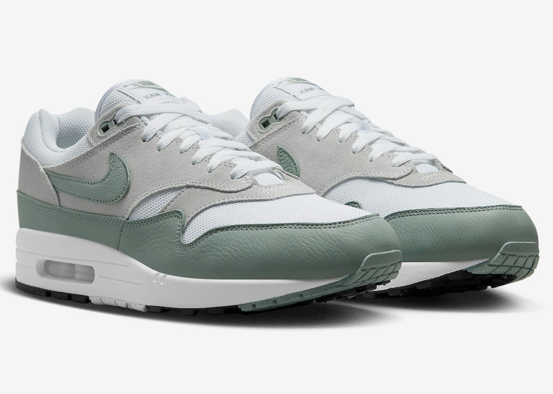 Nike Air Max 1 "Mica Green"