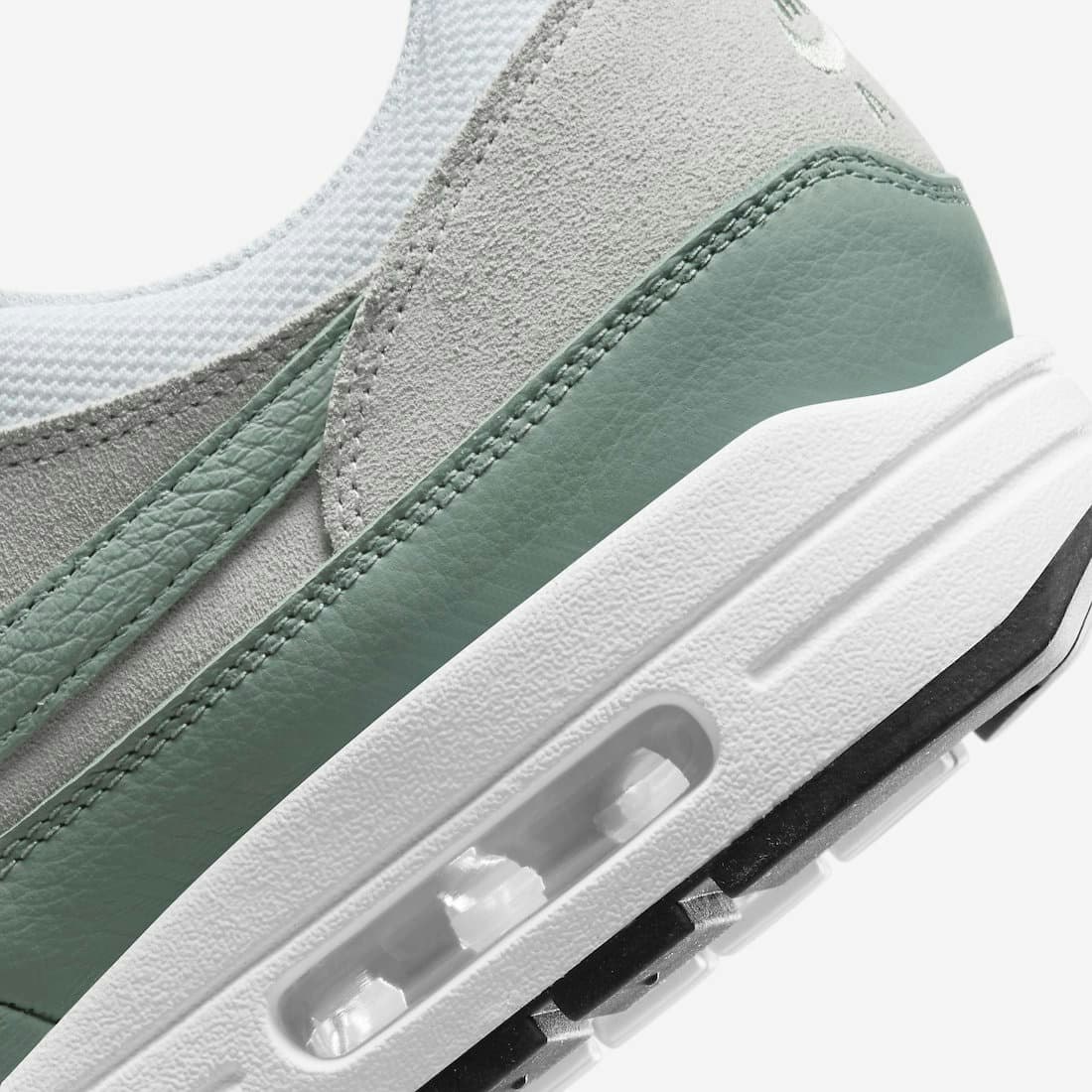 Nike Air Max 1 "Mica Green" 