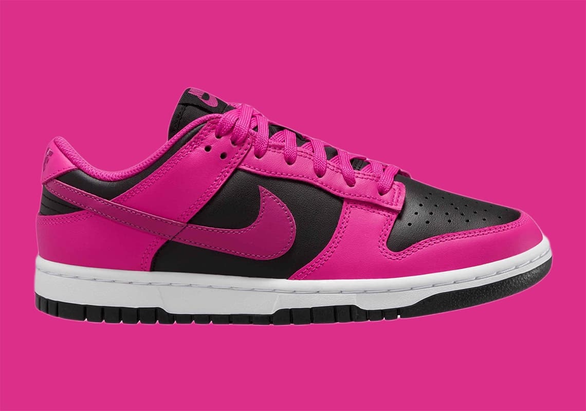 Nike Dunk Low WMNS " Fireberry"