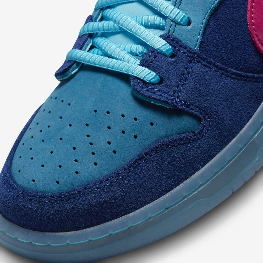 Run The Jewels x Nike SB Dunk Low 