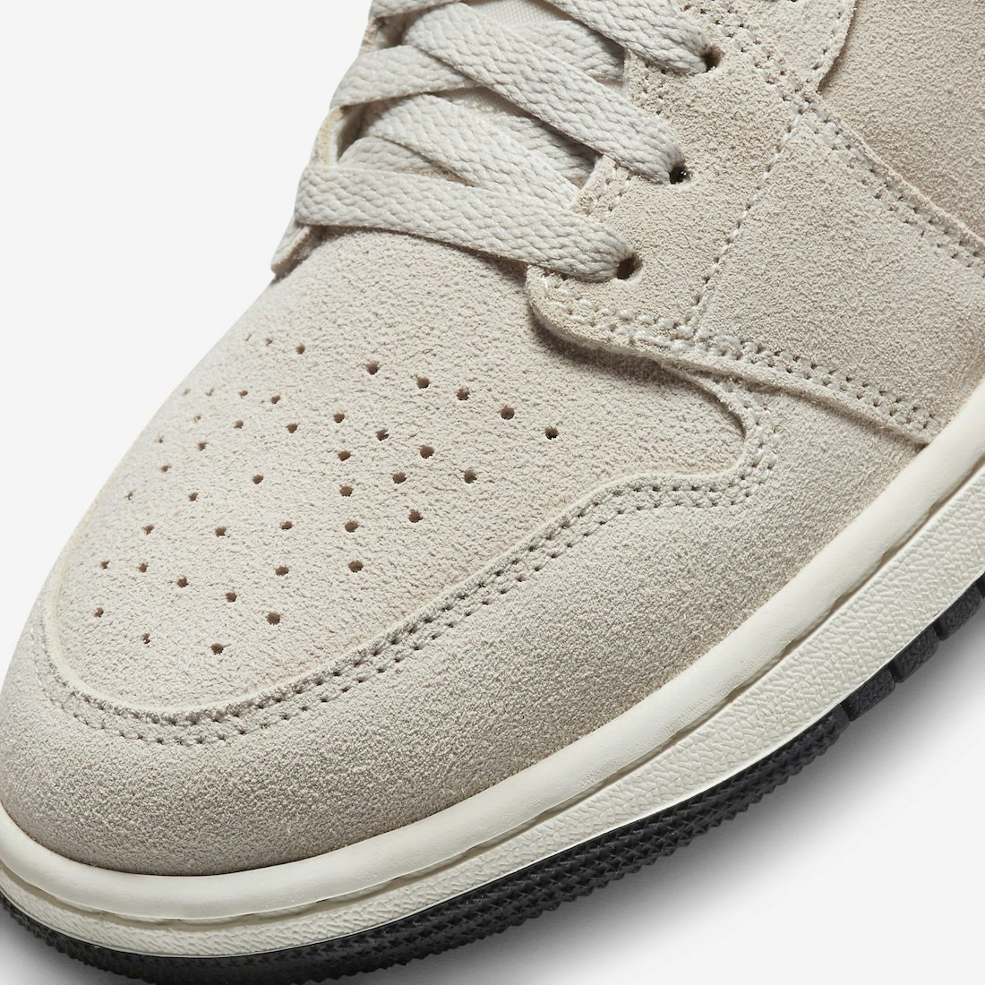 White and brown jordan 1s hotsell