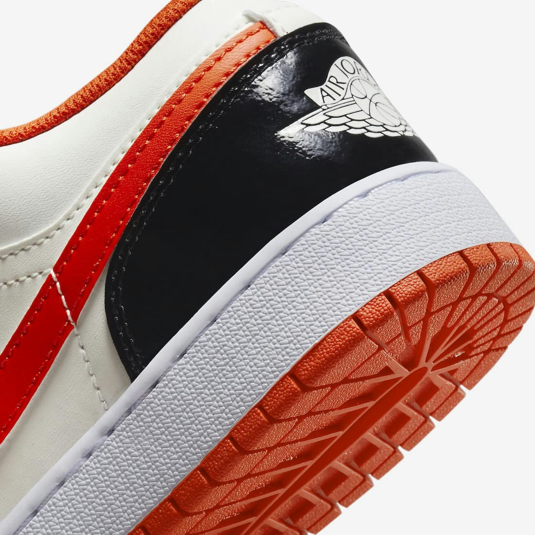 Air Jordan 1 Low GS "Halloween"