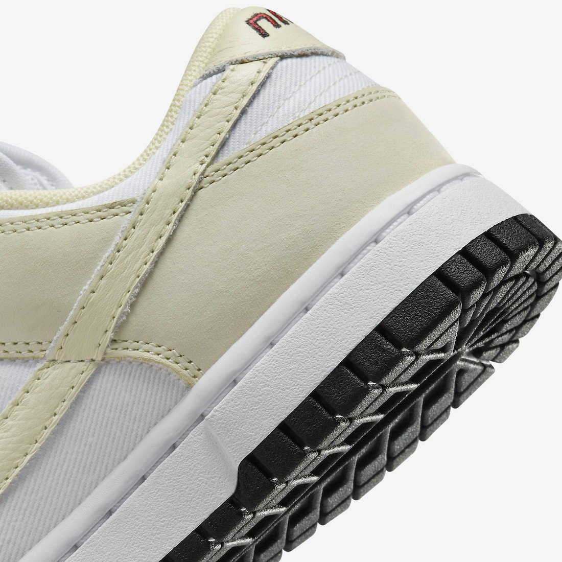 Nike Dunk Low "Coconut Milk"