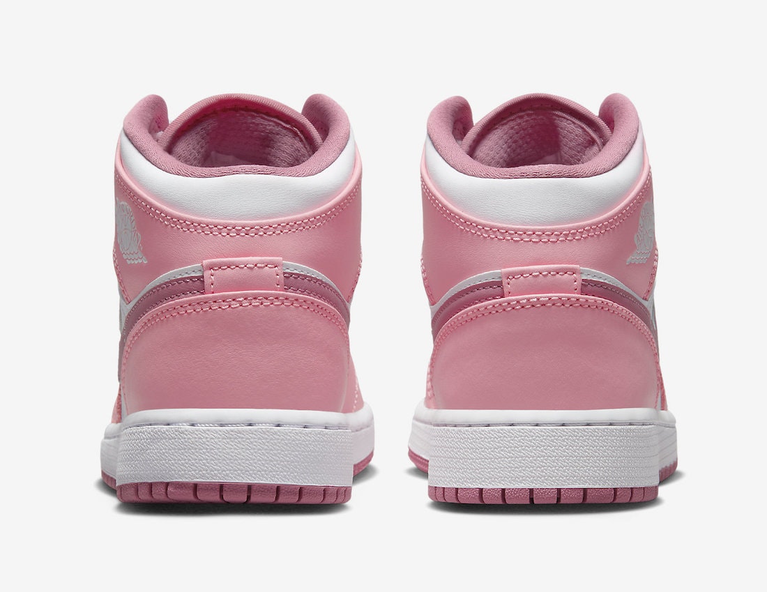 Air Jordan 1 Mid GS "Coral Chalk"