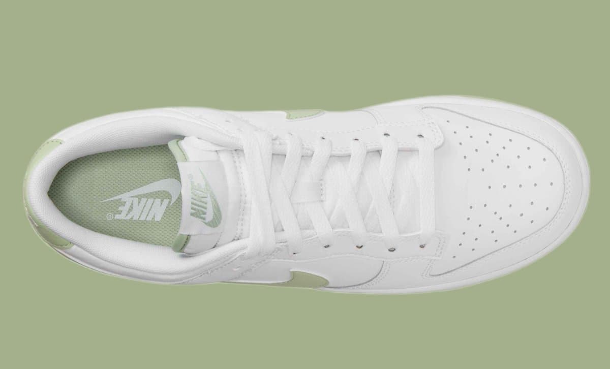 Nike Dunk Low "Honeydew"