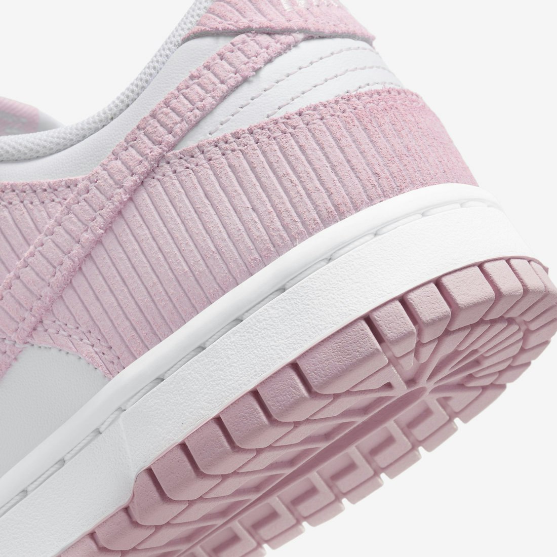 Nike Dunk Low "Pink Corduroy"