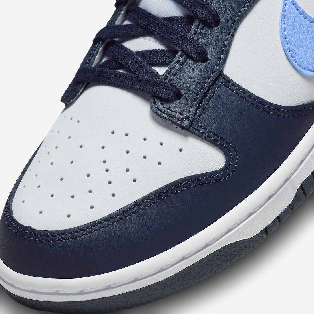 Nike Dunk Low "University Blue"