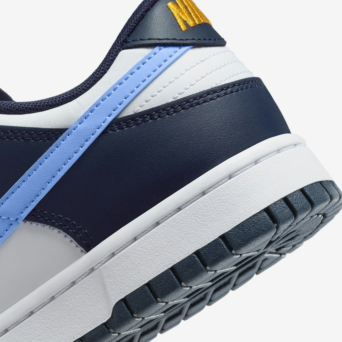 Nike Dunk Low "University Blue"