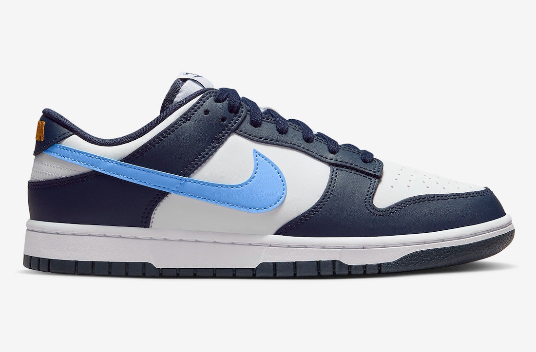 Nike Dunk Low "University Blue"