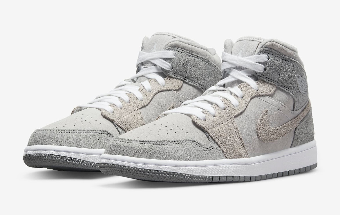 Air Jordan 1 Mid SE "College Grey"  