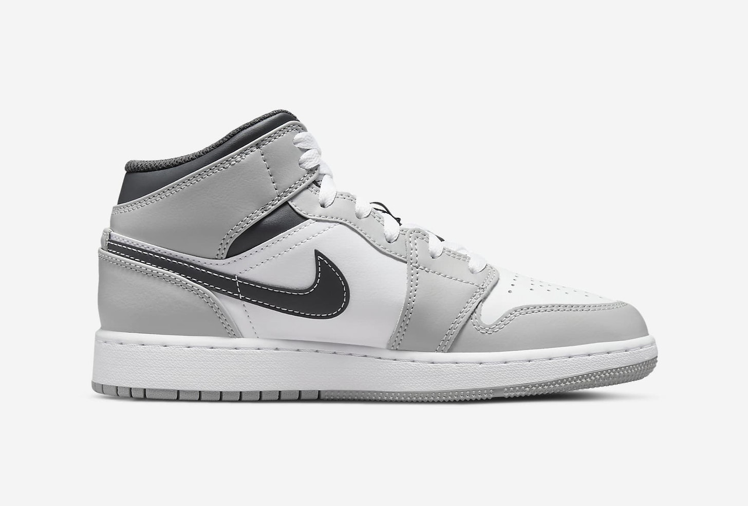 Air Jordan 1 Mid GS "Light Smoke Grey"