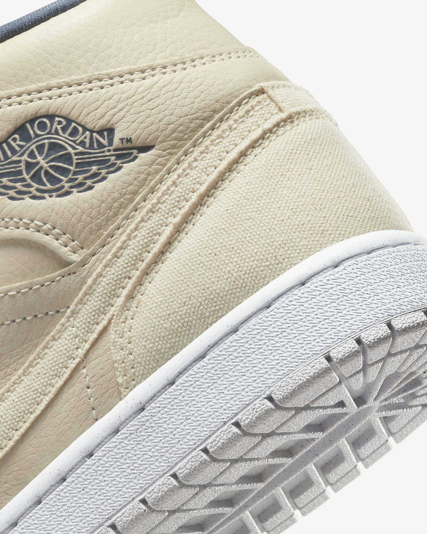 Air Jordan 1 Mid SE “Sanddrift”