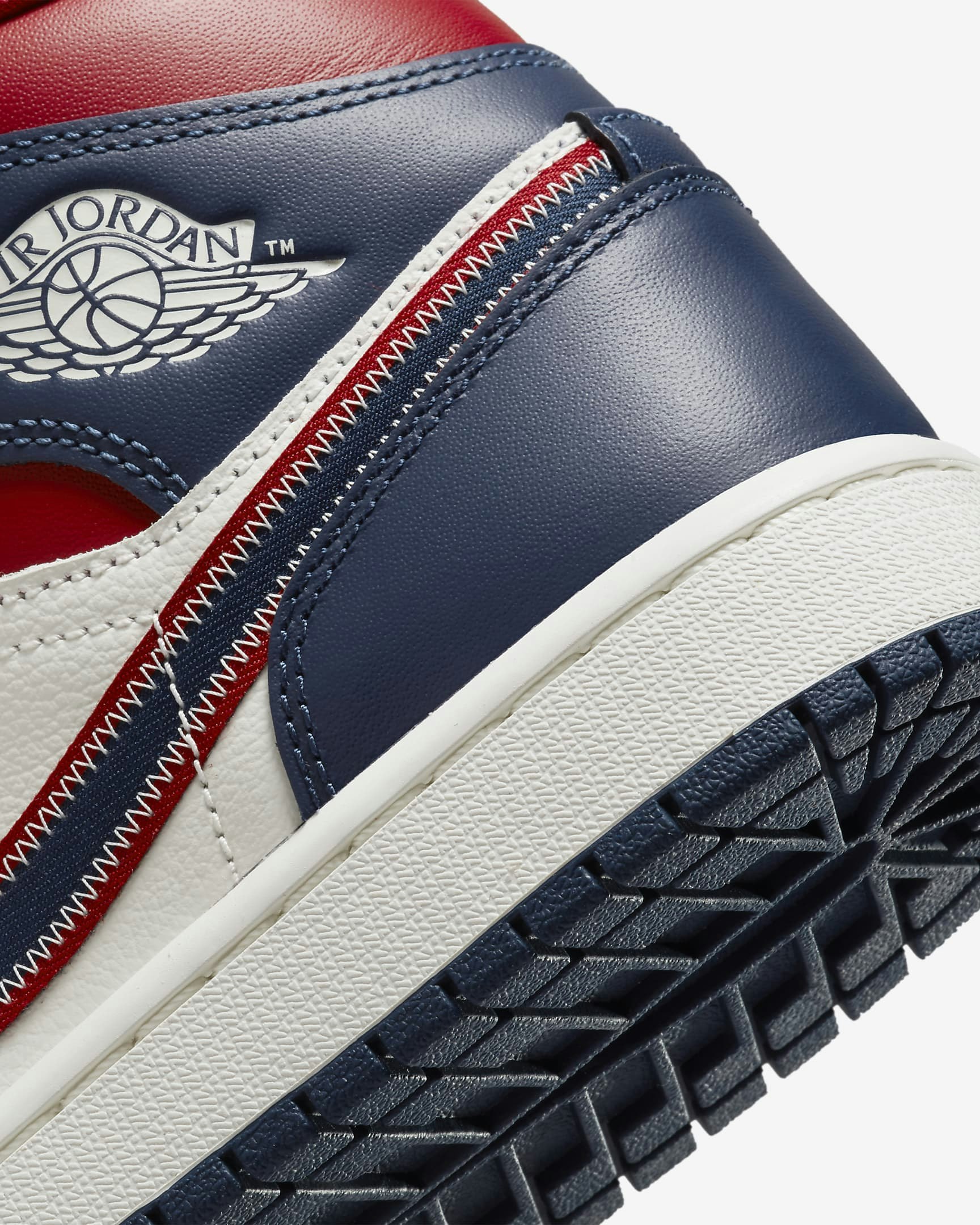 Air Jordan 1 Mid "USA"