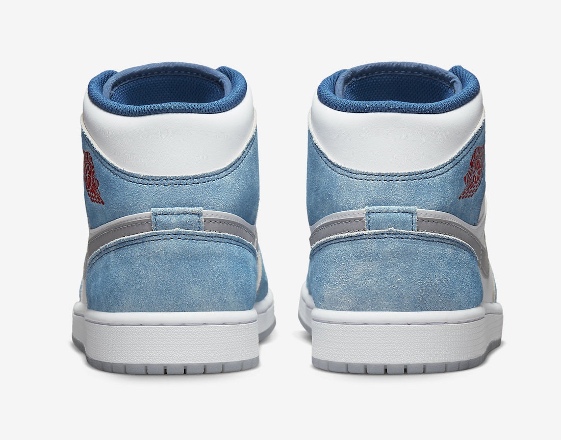 Air Jordan 1 Mid “French Blue”