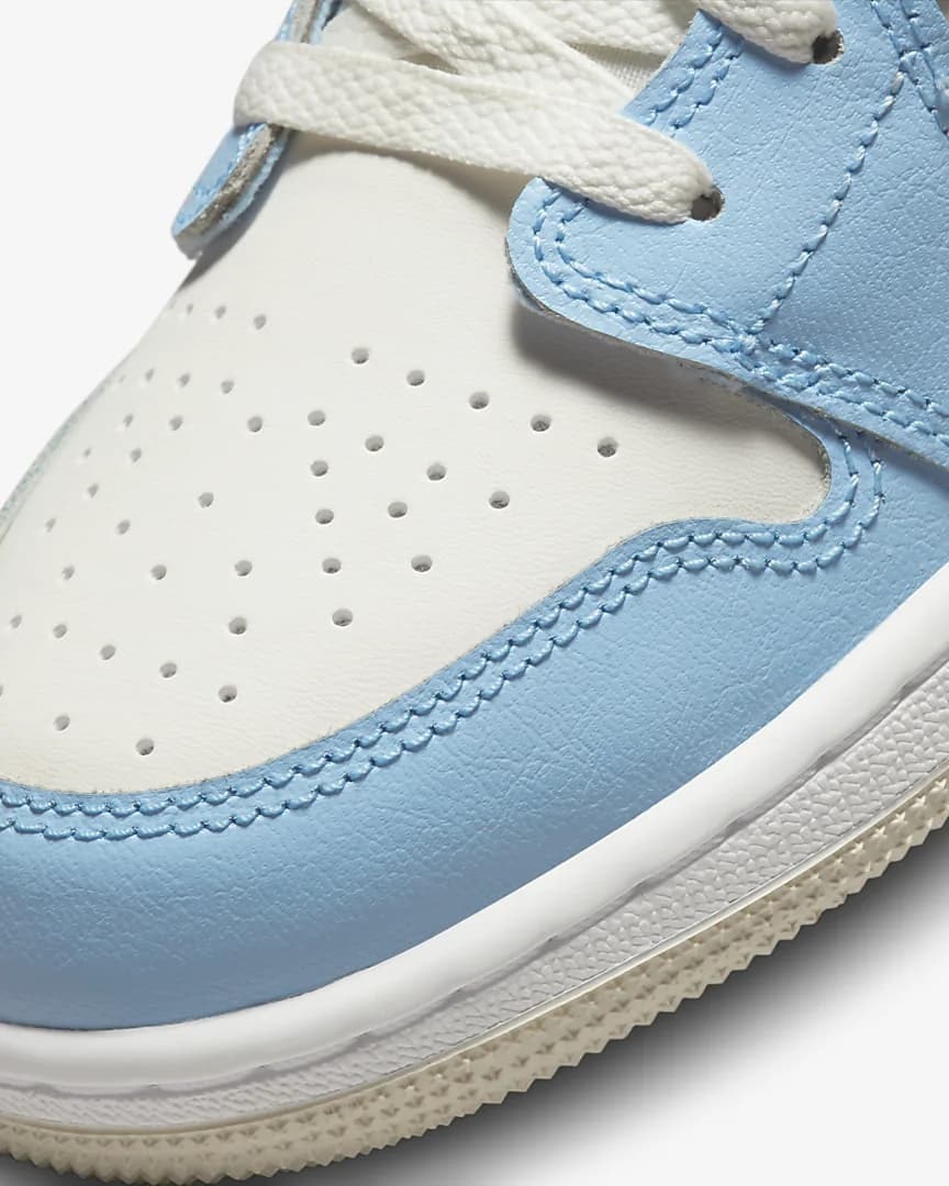 Air Jordan 1 Low GS "Ice Blue"