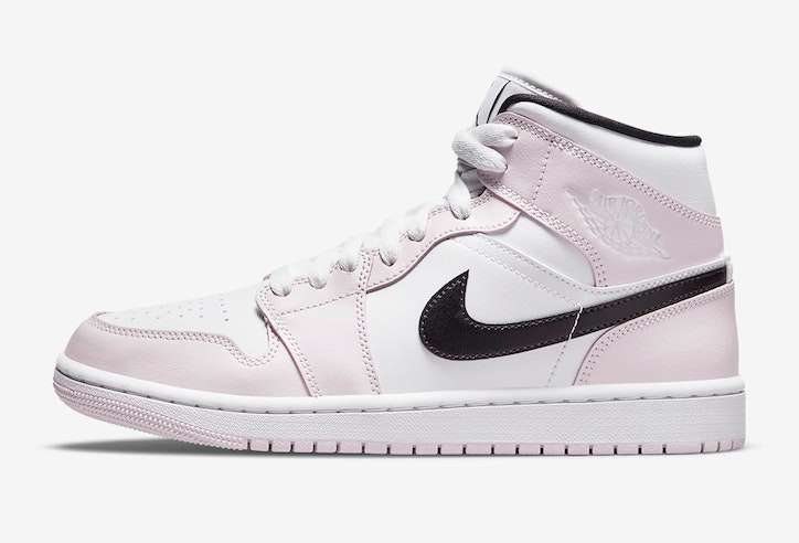 Air Jordan 1 Mid Wmns “Barely Rose”