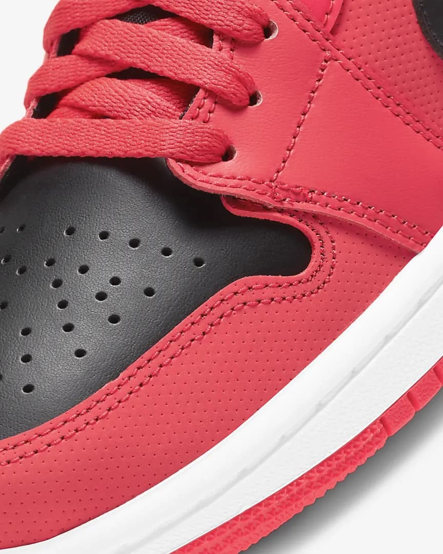 Air Jordan 1 Low "Reverse Siren Red"