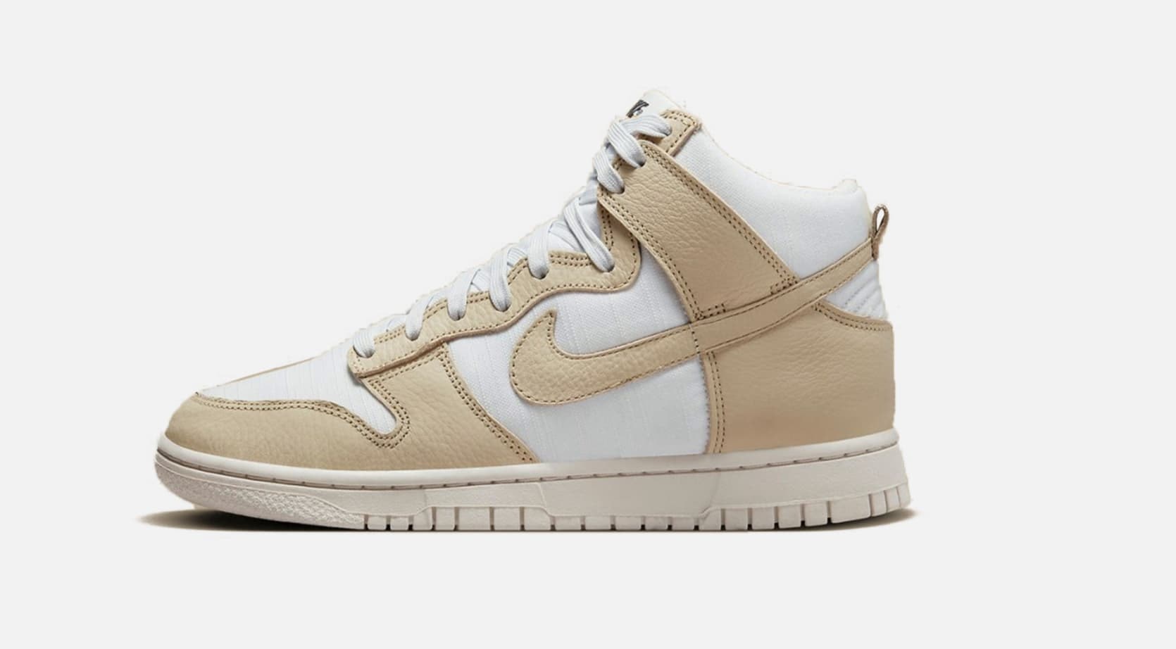 Nike Dunk High "Team Gold"