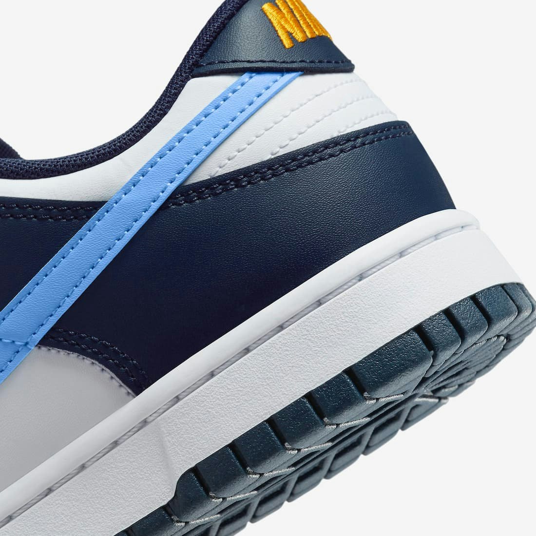 Nike Dunk Low "Midnight Navy"