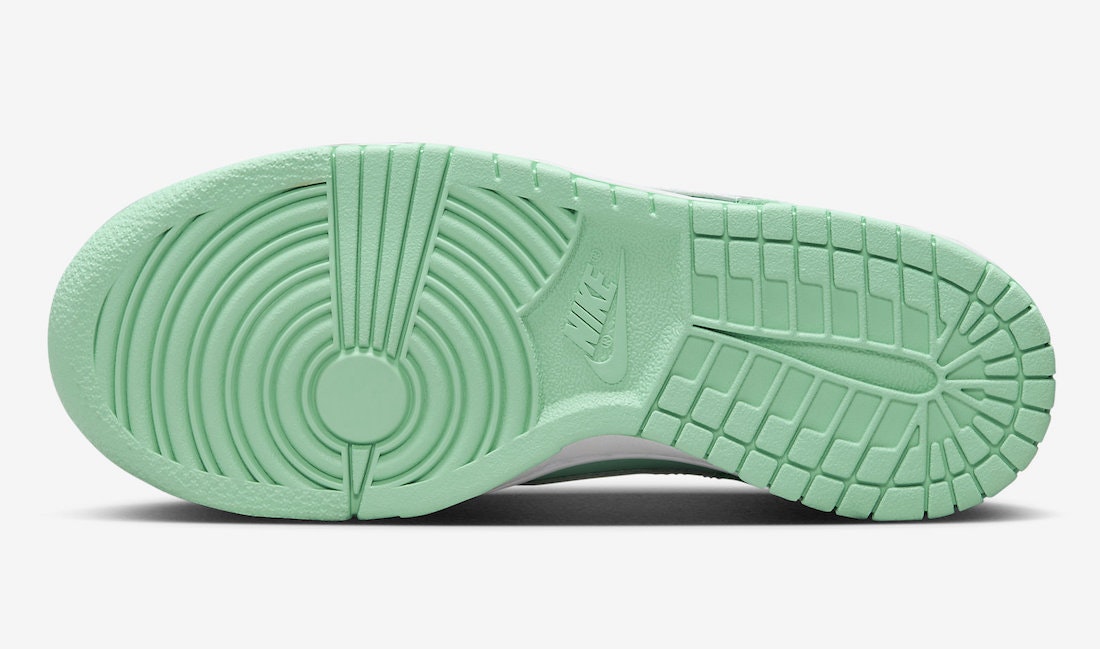 Nike Dunk Low GS "Light Menta"
