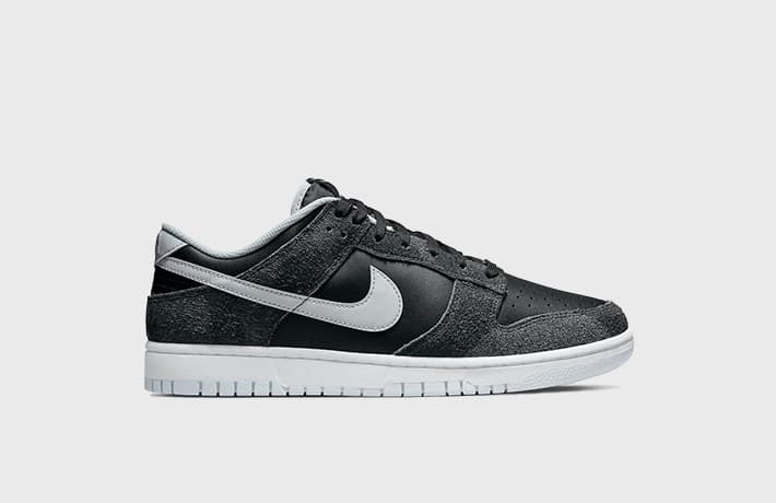 Quartersnacks × Nike SB Dunk Zebra Quartersnacks x Nike SB Dunk Low 'Zebra' Online Drawing – CNCPTS