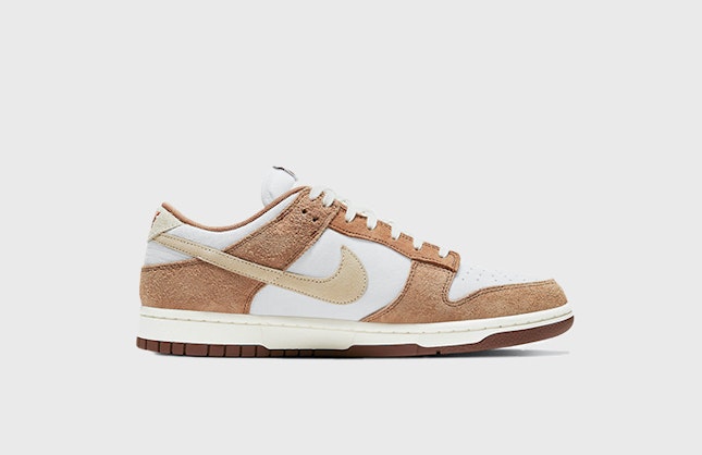 Nike Dunk Low PRM "Medium Curry"
