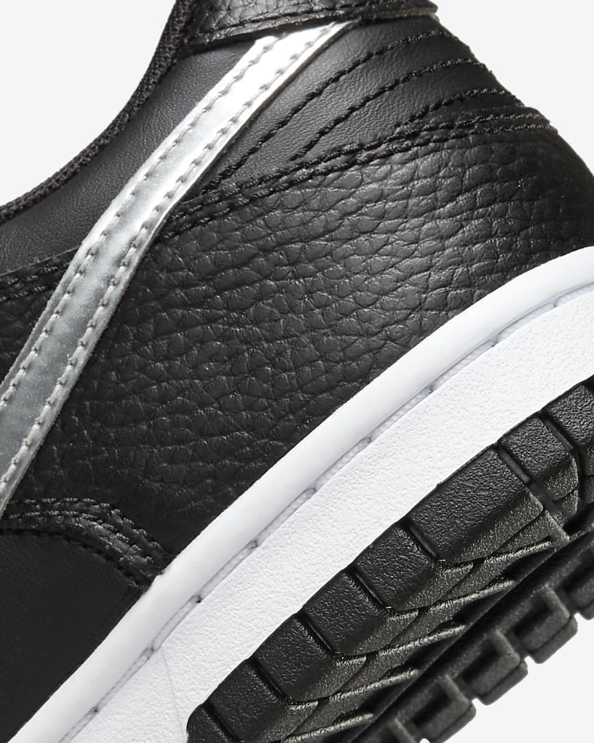 Nike Dunk Low GS “Black/Silver”