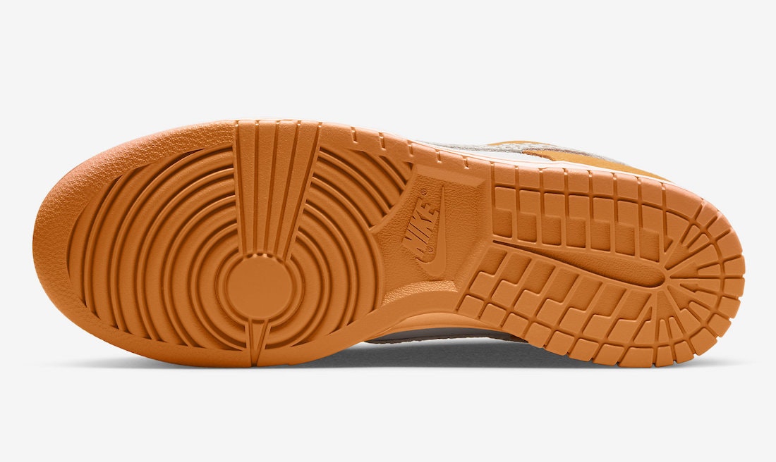 Nike Dunk Low Safari Swoosh "Kumquat"