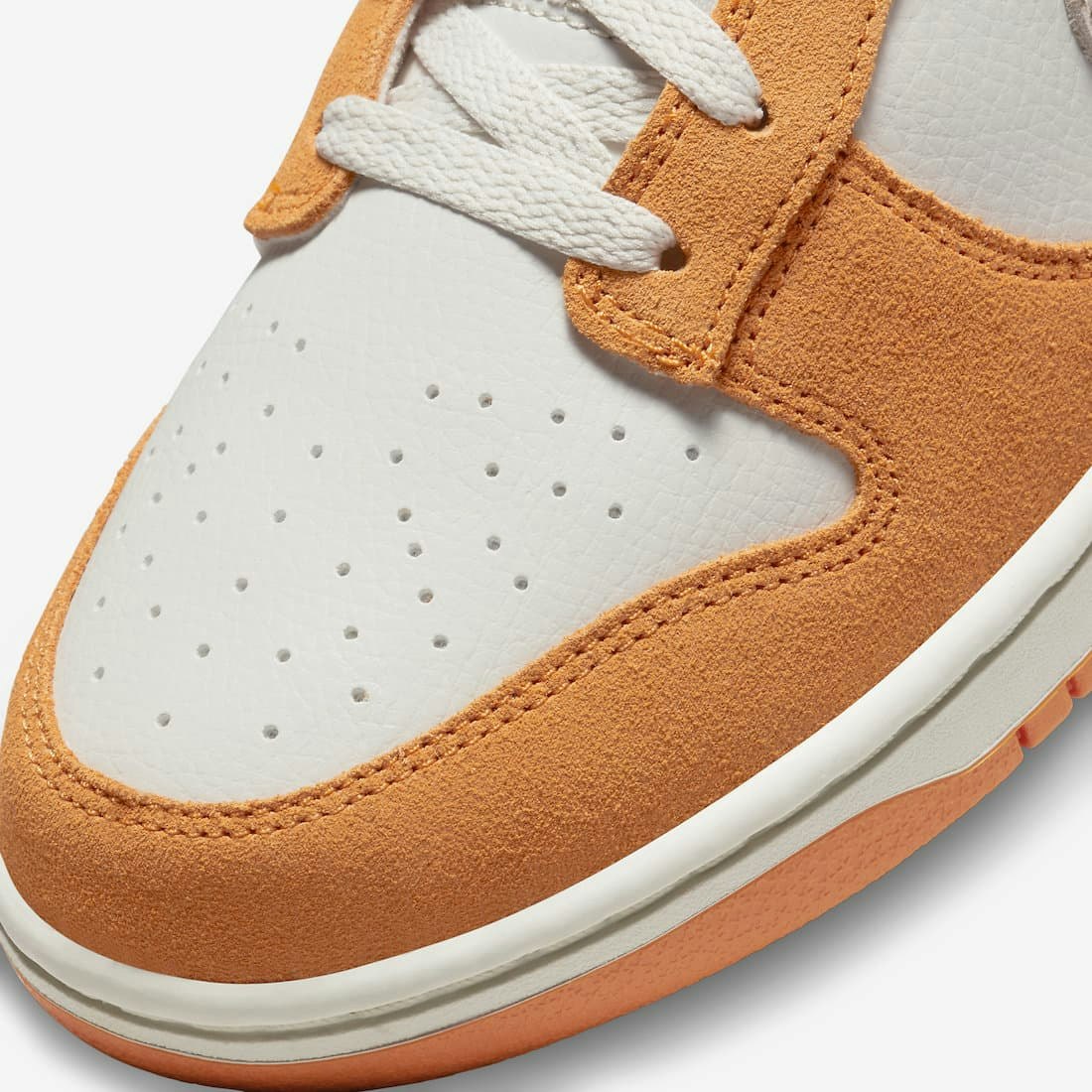 Nike Dunk Low Safari Swoosh "Kumquat"